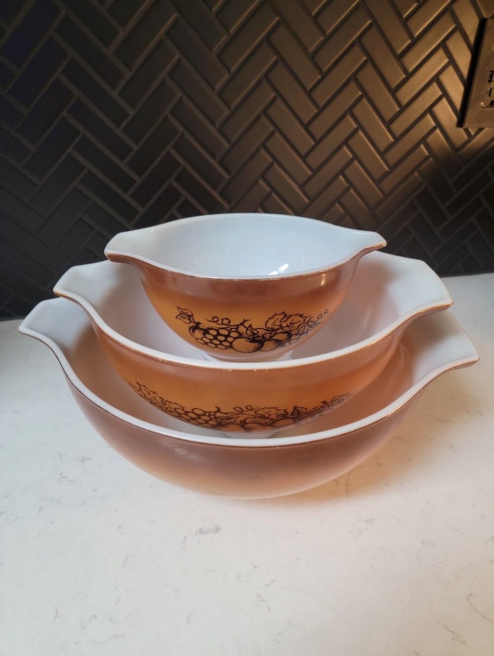 MCM 1970s Vintage Pyrex "Old Orchard" Nesting Cinderella Bowls - Set of 3 - Picture 2 of 7